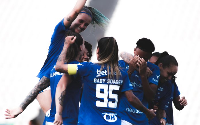Elenco do Cruzeiro Feminino (Foto: Gustavo Martins/Cruzeiro)