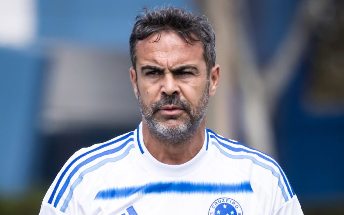 Artur Jorge, técnico do Cruzeiro