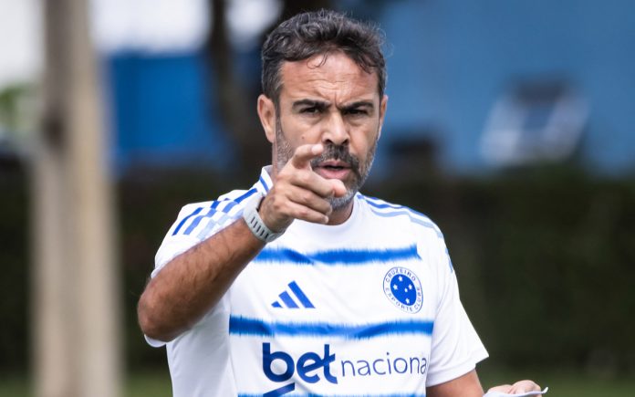 Artur Jorge, treinador do Cruzeiro (Foto: Gustavo Aleixo/Cruzeiro)