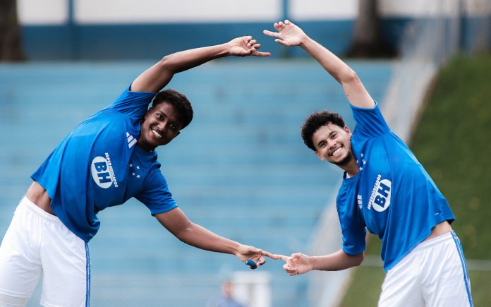 Ruan Índio e Rhuan Gabriel, jovens da base do Cruzeiro