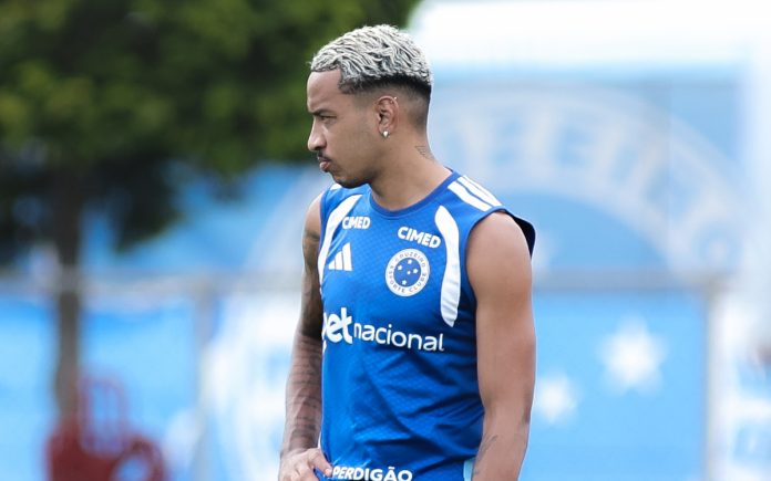 Matheus Pereira está pendurado no Brasileirão (Foto: Gustavo Martins/Cruzeiro)