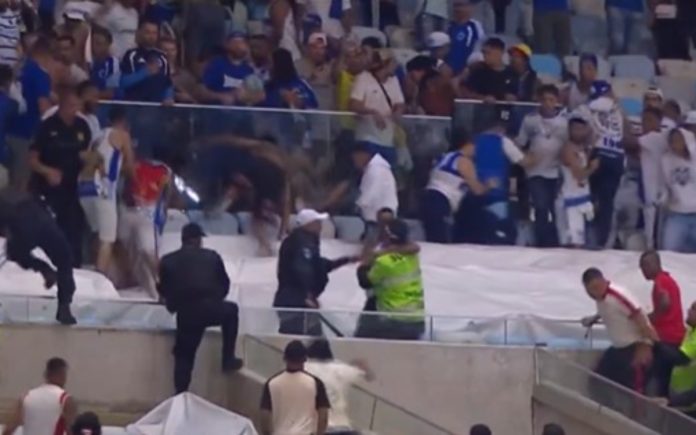 Torcedores de Flamengo e Cruzeiro entram em confronto no Maracanã