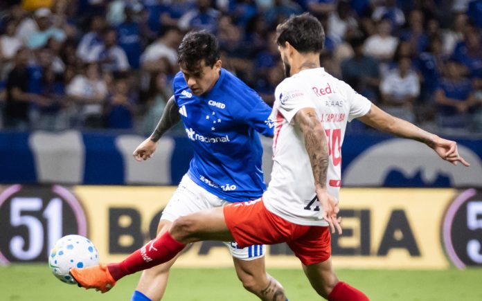 Fagner, lateral do Cruzeiro