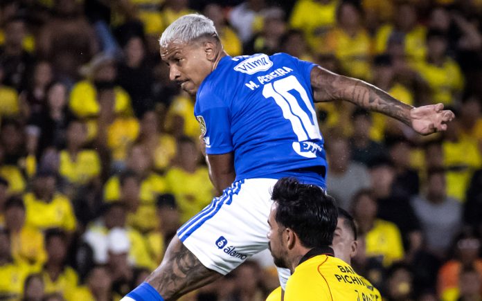 Matheus Pereira marcou de cabeça diante do Barcelona-EQU (Foto: Gustavo Aleixo/Cruzeiro)