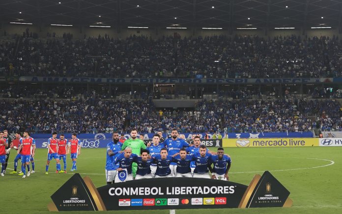 Torcida do Cruzeiro compareceu em ótimo número no Mineirão