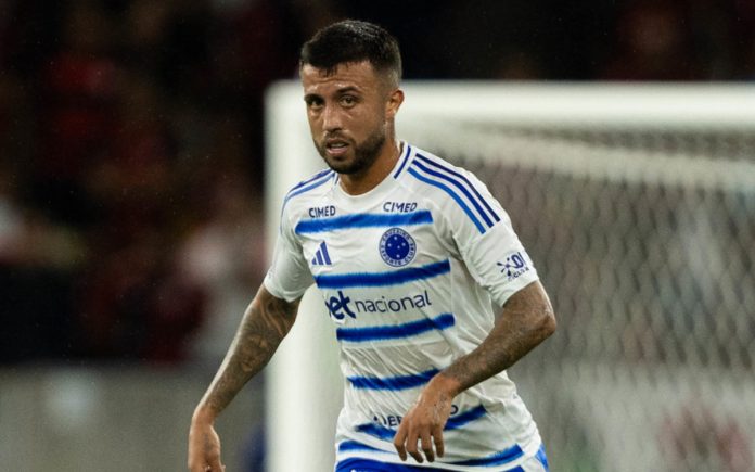 Matheus Henrique, volante do Cruzeiro