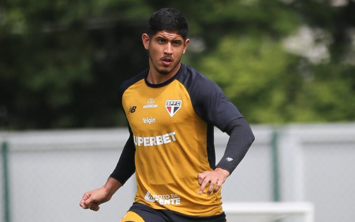 Alan Franco,, do São Paulo, deve ser desfalque contra o Cruzeiro