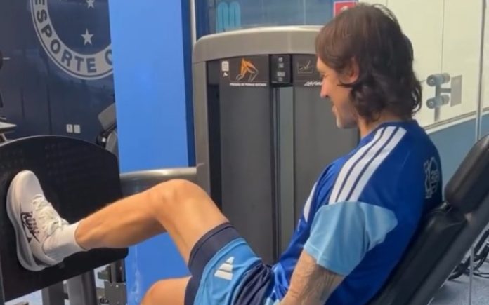 Cássio, goleiro do Cruzeiro, em processo de recuperação de lesão (Foto: Reprodução/Instagram)