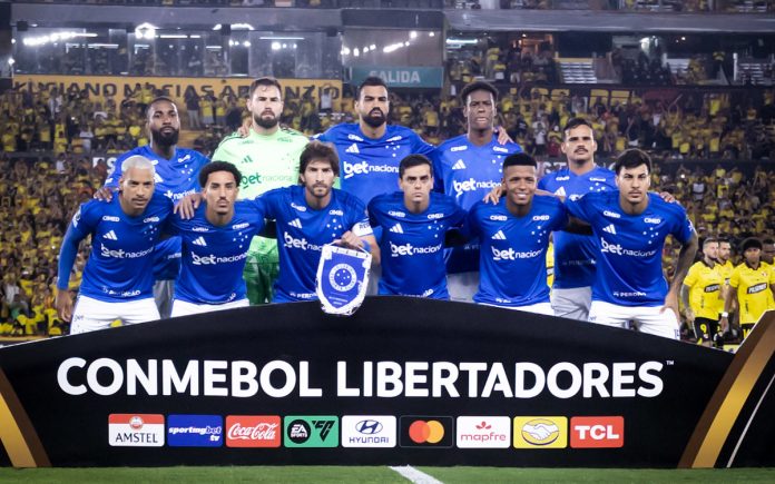 timecruzeirolibertadoresequador Time do Cruzeiro na estreia contra o Barcelona, em Guayaquil