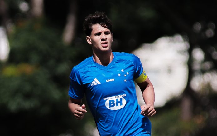 Murilo Rhikman, meio-campista do Cruzeiro (Foto: Foto: Gustavo Martins/Cruzeiro)