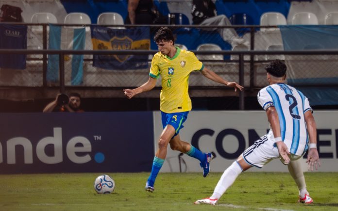 Eduardo Pape, meia da base do Cruzeiro