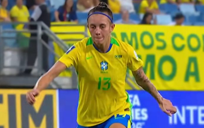 Vitória Calhau, zagueira do Cruzeiro (Foto: Reprodução/SporTV)