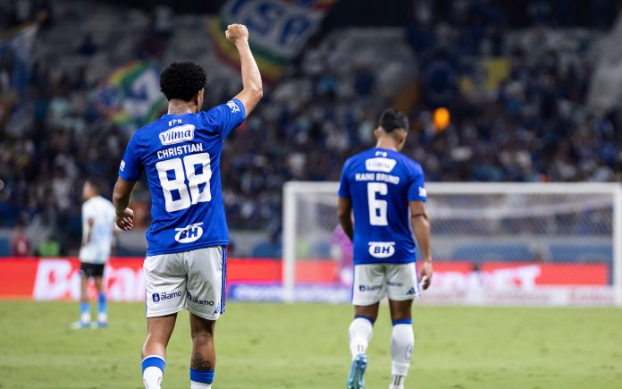 Christian e Kaiki, jogadores do Cruzeiro
