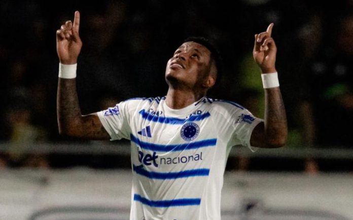 Keny Arroyo, atacante do Cruzeiro