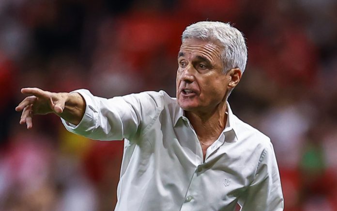 Luis Castro, técnico do Grêmio