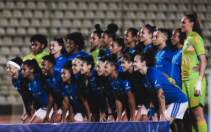 Elenco do Cruzeiro Feminino (Foto: Gustavo Martins/Cruzeiro)