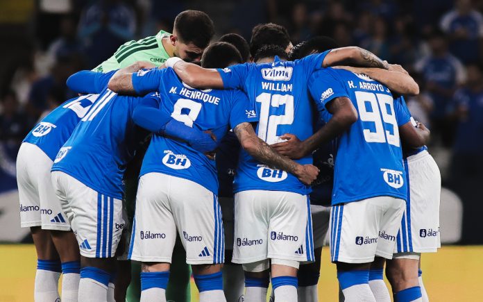 Time do Cruzeiro em jogo no Mineirão (Foto: Gustavo Aleixo/Cruzeiro)