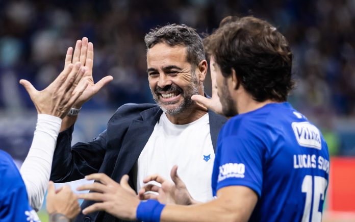 Artur Jorge, comandante do Cruzeiro