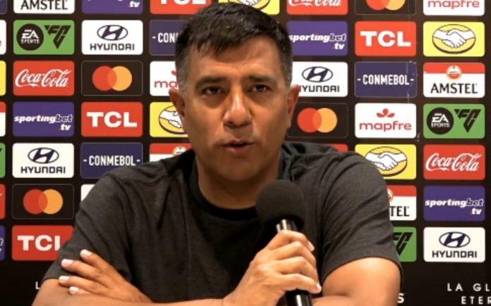 César Farías projetou duelo com o Cruzeiro na Libertadores