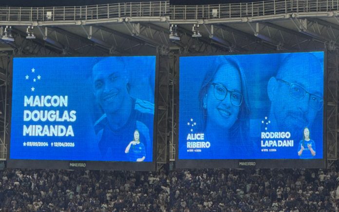 Homenagens a torcedor e jornalistas no Mineirão
