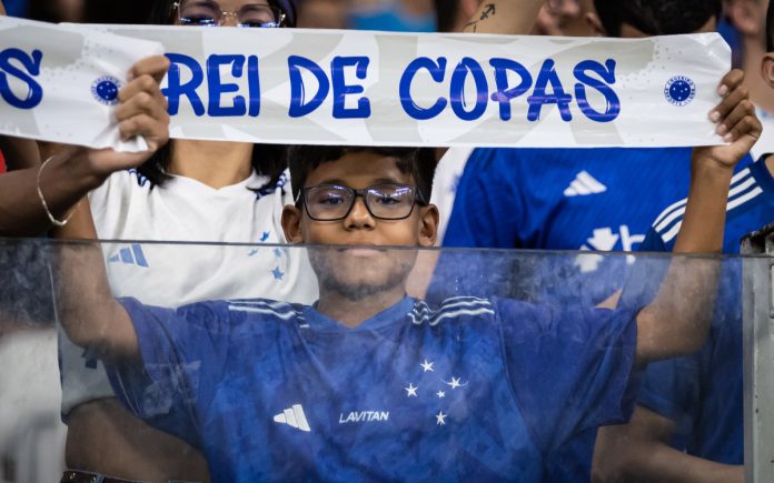 Torcida do Cruzeiro no Mineirão (Foto: Gustavo Aleixo/Cruzeiro)