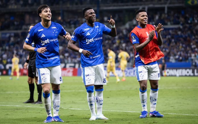 Kaio Jorge, Néiser Villarreal e Keny Arroyo, atacantes do Cruzeiro