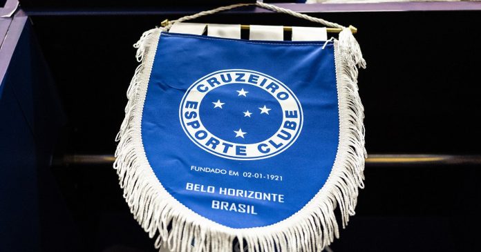 Flâmula do Cruzeiro no vestiário do Mineirão