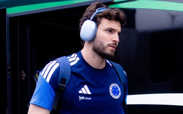 Otávio pode seguir como titular do Cruzeiro contra o Bahia