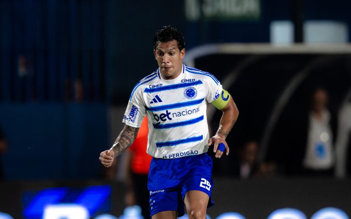 Lucas Romero. volante do Cruzeiro (Foto: Talita Gouvêa/Cruzeiro)