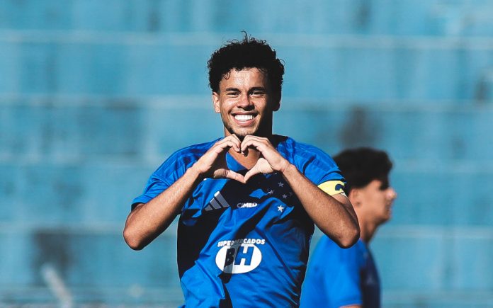 Rhuan Gabriel, meia do Cruzeiro (Foto: Gustavo Martins/Cruzeiro)