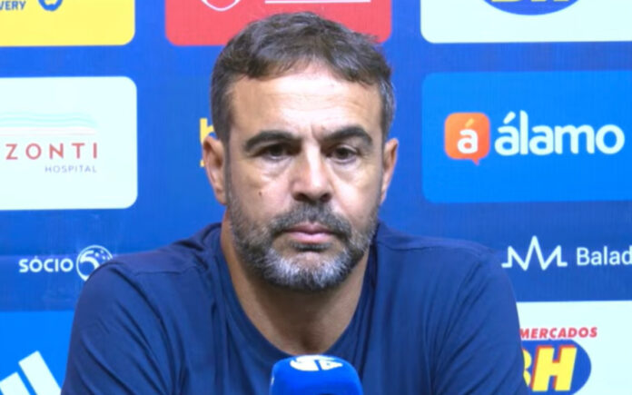 Artur Jorge, técnico do Cruzeiro