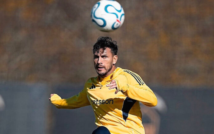 Paredes em treino do Boca Juniors (Foto: Reprodução/Boca Juniors)