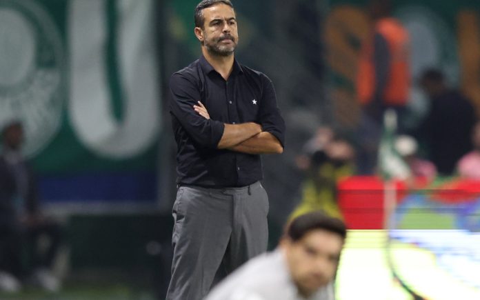 Artur Jorge eliminou Palmeiras, de Abel, na Libertadores de 2024