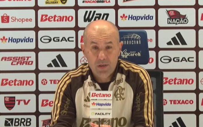Leonardo Jardim, do Flamengo, projetou reencontros com o Cruzeiro