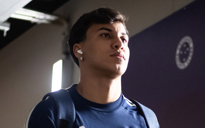 Kaio Jorge, atacante do Cruzeiro, chegou para Cruzeiro x Chape sem bigode (Foto: Gustavo Aleixo/Cruzeiro)