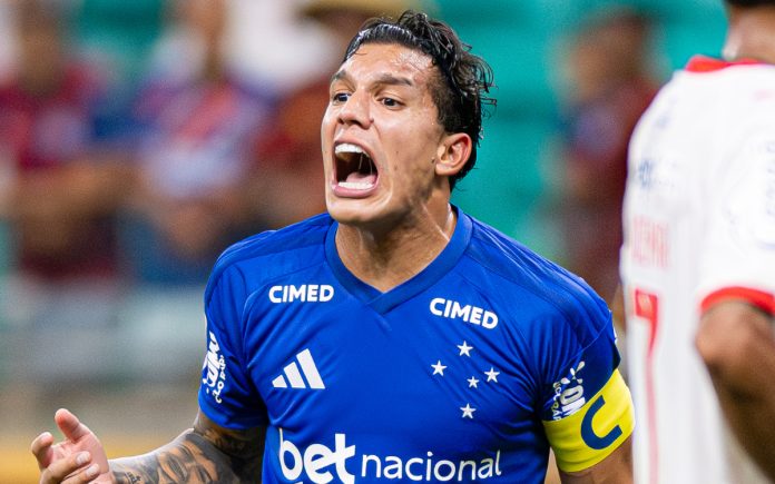 Lucas Romero, volante do Cruzeiro