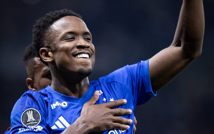 Luis Sinisterra, atacante do Cruzeiro