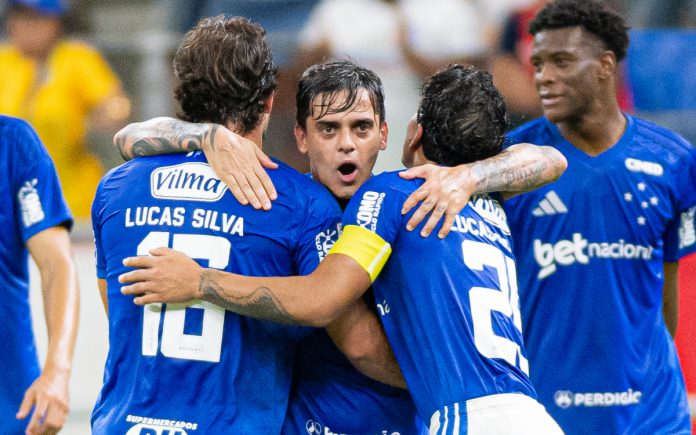 Jogadores do Cruzeiro em vitória sobre o Bahia