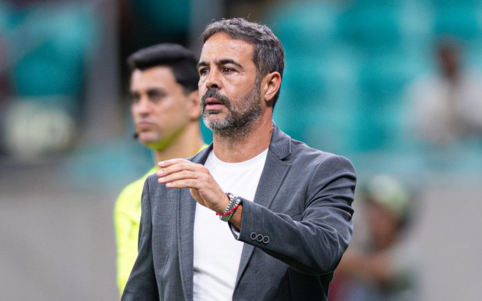 Artur Jorge, técnico do Cruzeiro