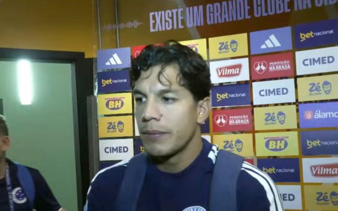 Lucas Romero, volante do Cruzeiro