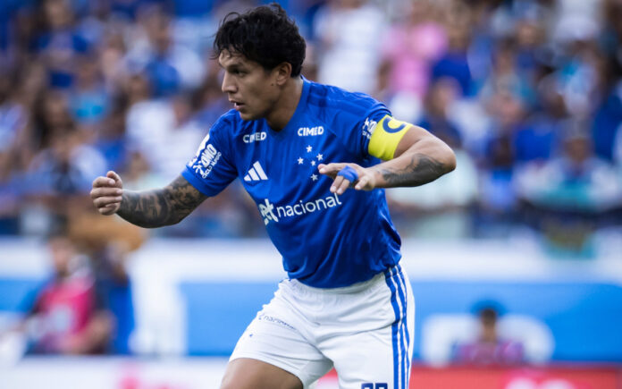 Lucas Romero, volante do Cruzeiro