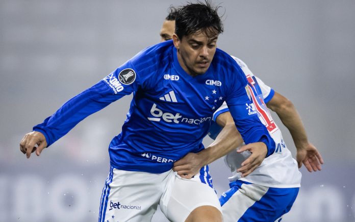 Fagner analisou empate do Cruzeiro no Chile contra a Universidad Católica