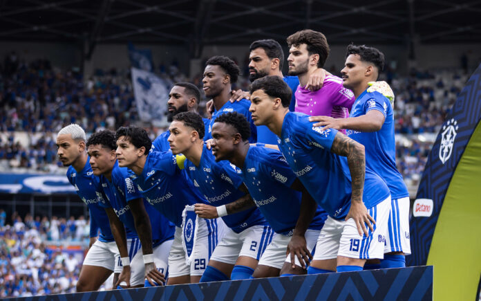 Cruzeiro venceu Chapecoense por 2 a 1, no Mineirão, em BH