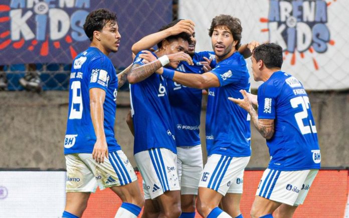 Kenji marcou gol da vitória do Cruzeiro contra o Bahia