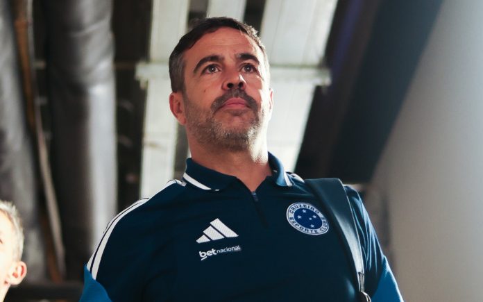 Artur Jorge, treinador do Cruzeiro