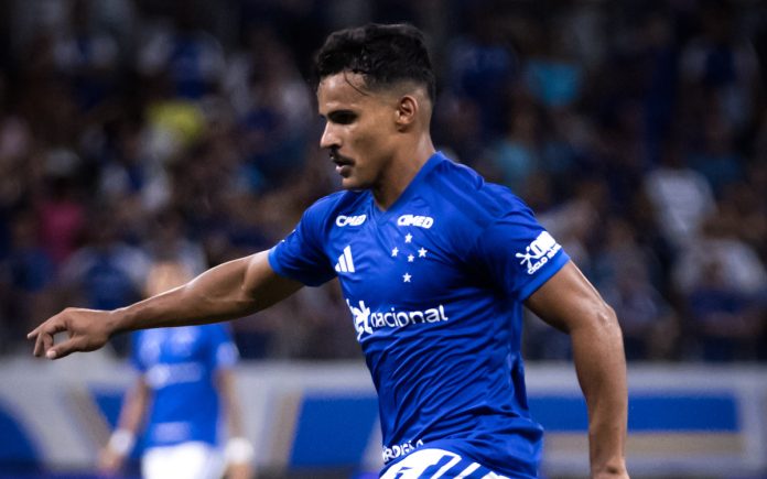 Kaiki, lateral do Cruzeiro (Foto: Gustavo Aleixo/Cruzeiro)