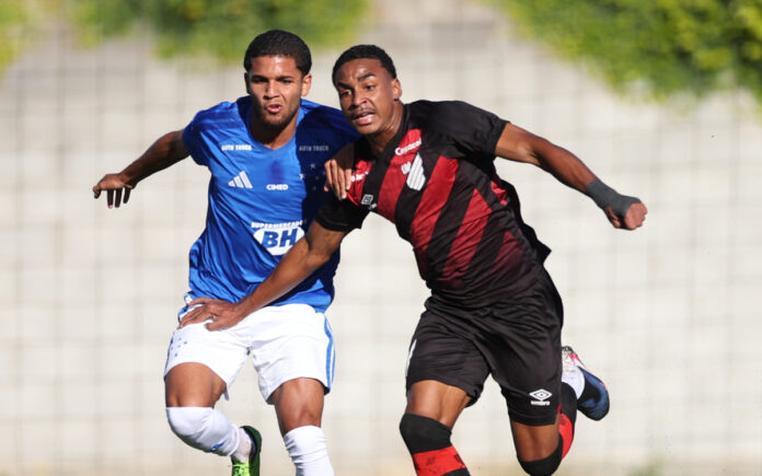 Cruzeiro perdeu por 3 a 0 para o Athletico-PR (Foto: Yan Guimarães/Athletico)