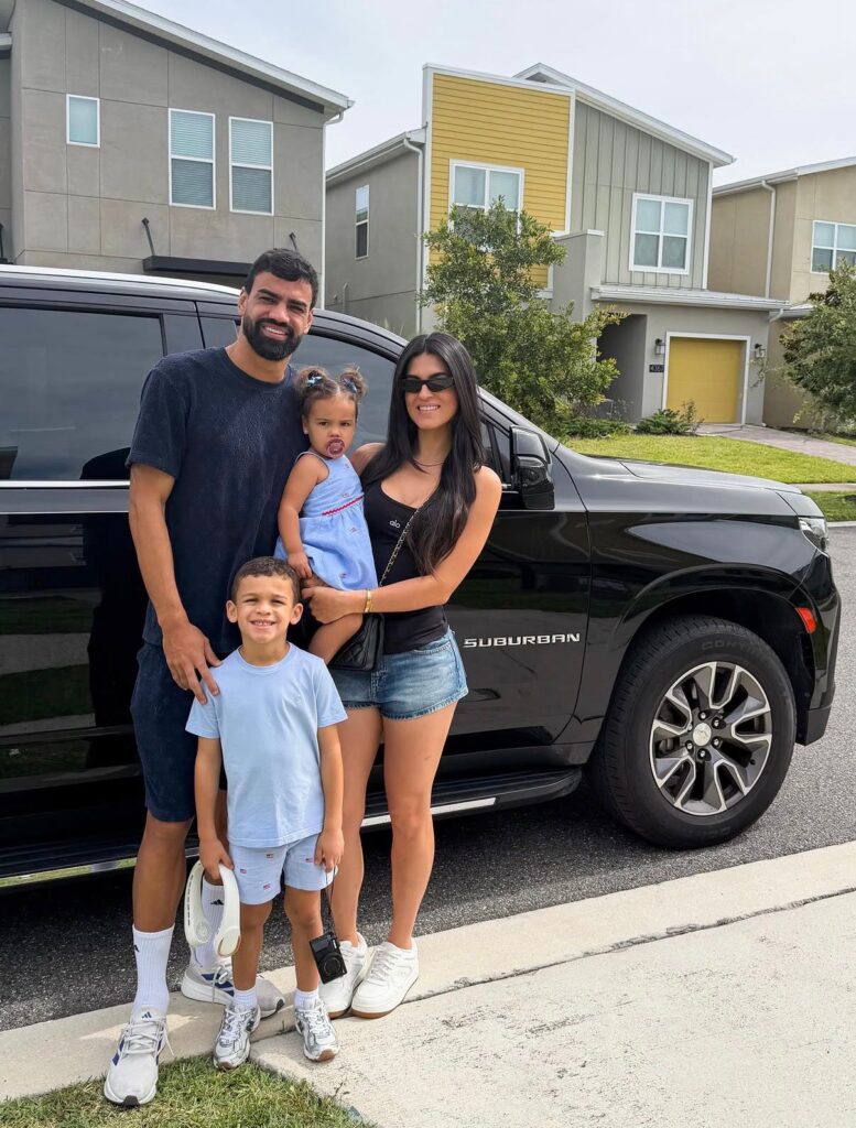 Fabrício Bruno viajou com a família para Orlando, nos Estados Unidos (Foto: Reprodução/Instagram)
