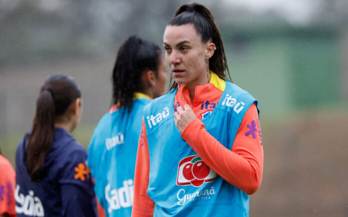 Paloma Maciel, do Cruzeiro, em treino da Seleção Feminina