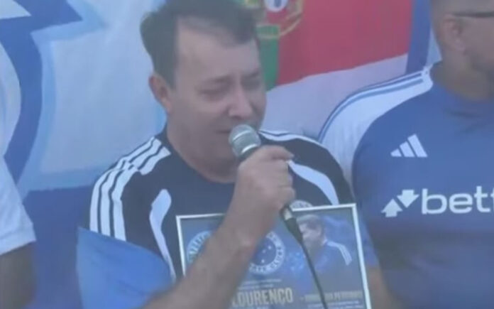 Pedrinho fez discurso aos torcedores no reduto Portuzeiro, em Lisboa